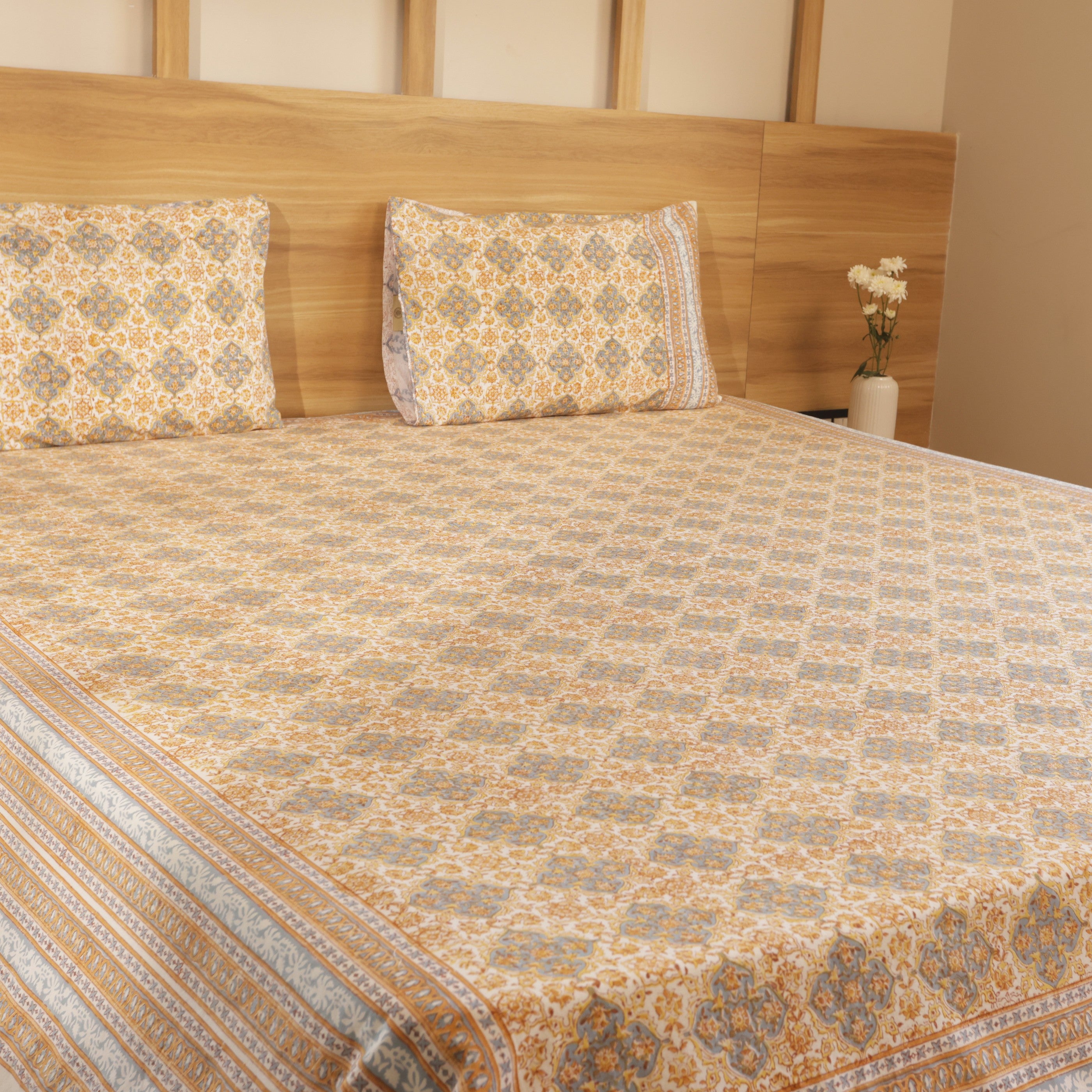 Golden Lattice Bedcover