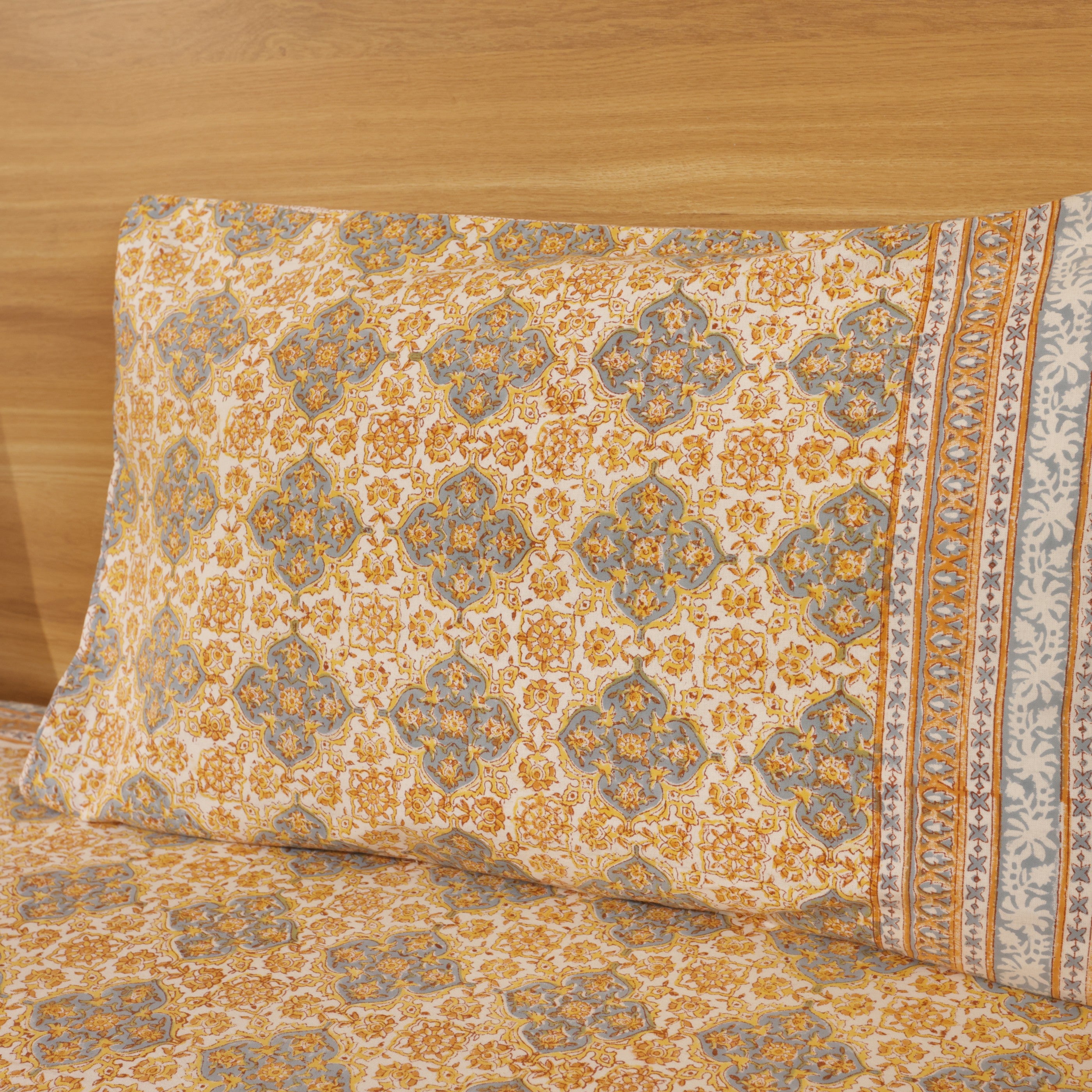 Golden Lattice Bedcover