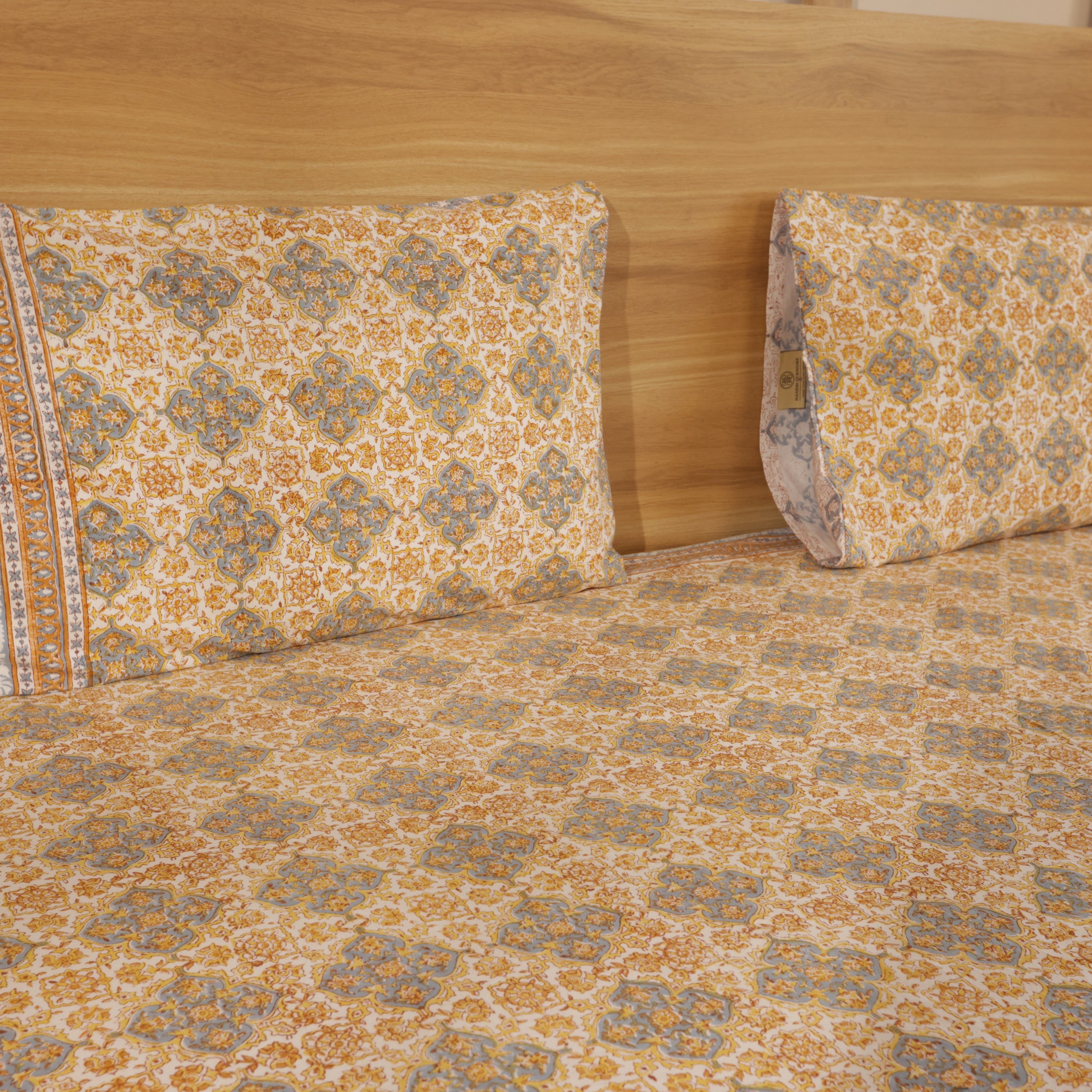 Golden Lattice Bedcover