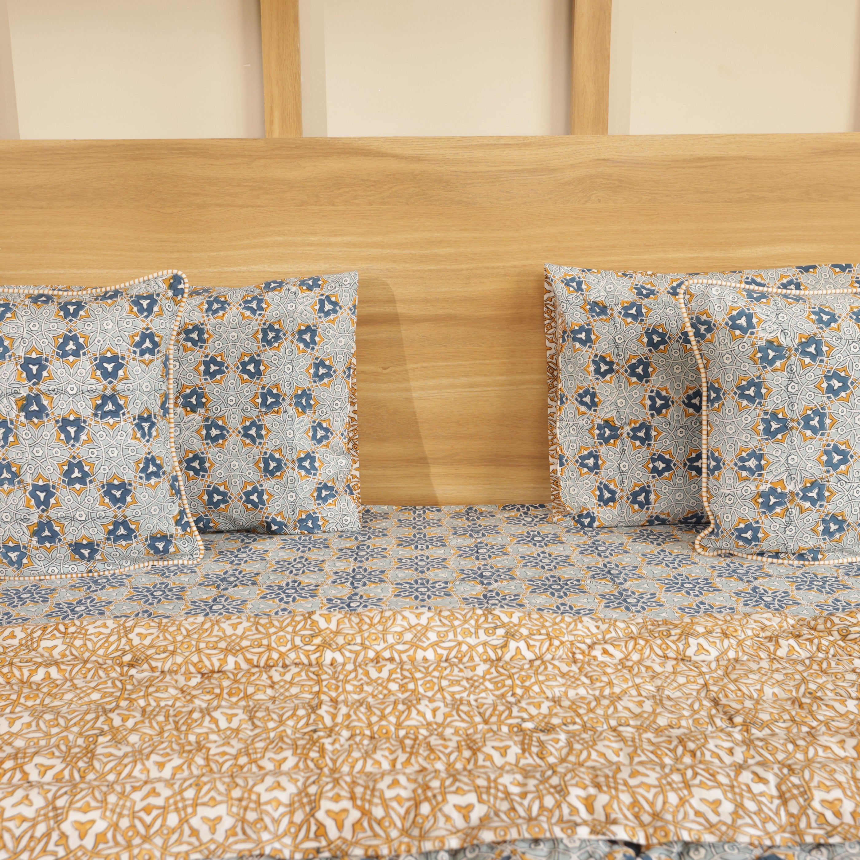 Mandala Bedding Collection Set of 6 (1 Bedcover, 2 Pillow cover, 1 Quilt, 2 Cotton cushion covers)