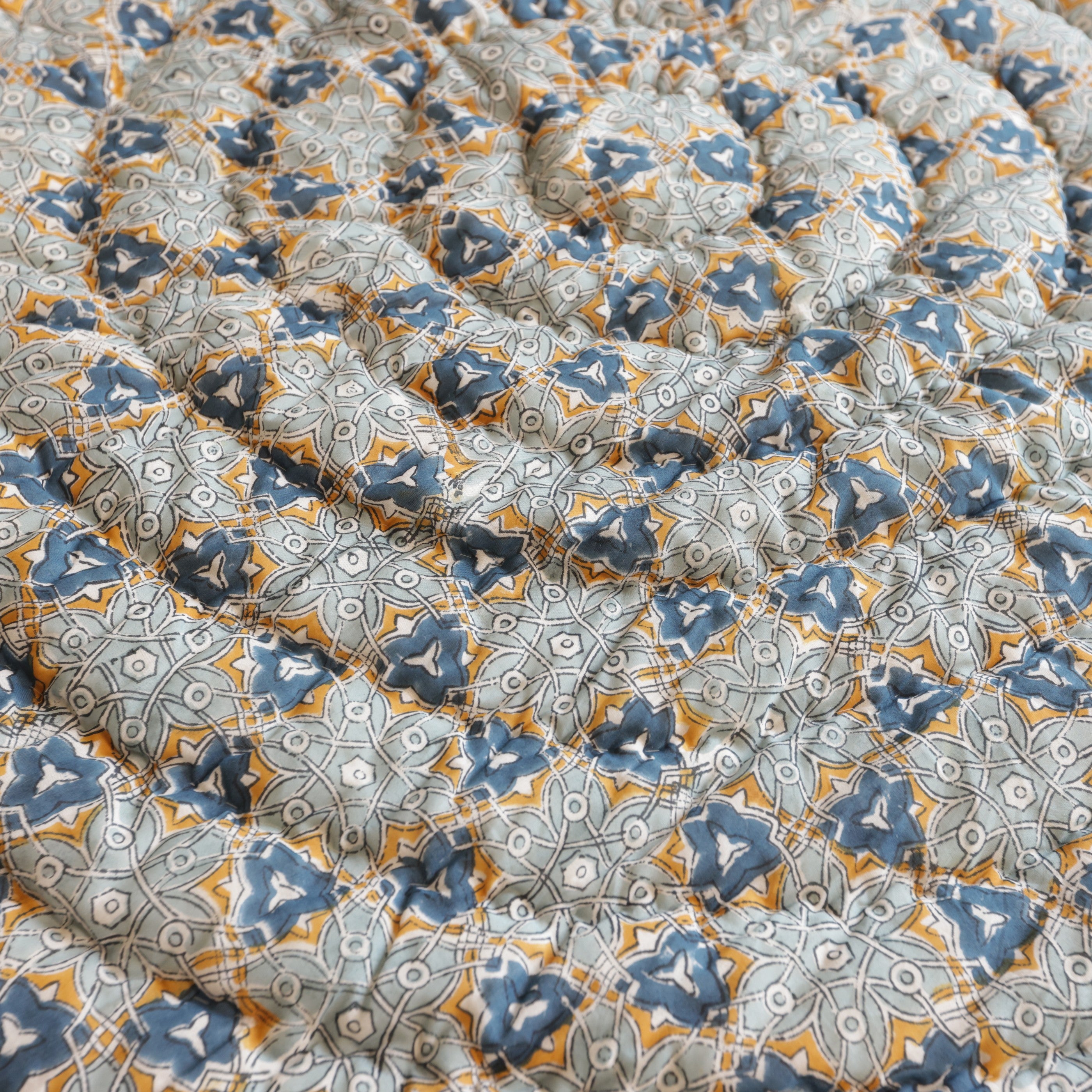 Mandala Bedding Collection Set of 6 (1 Bedcover, 2 Pillow cover, 1 Quilt, 2 Cotton cushion covers)