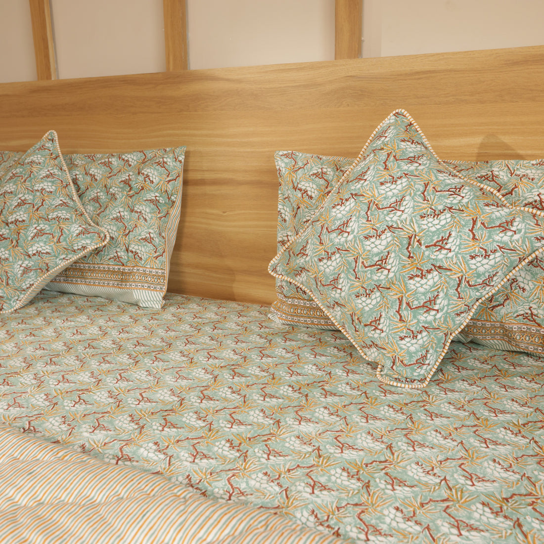Gulmohar Bedding Collection Set of 6 (1 Bedcover, 2 Pillow cover, 1 Quilt, 2 Cotton cushion covers)