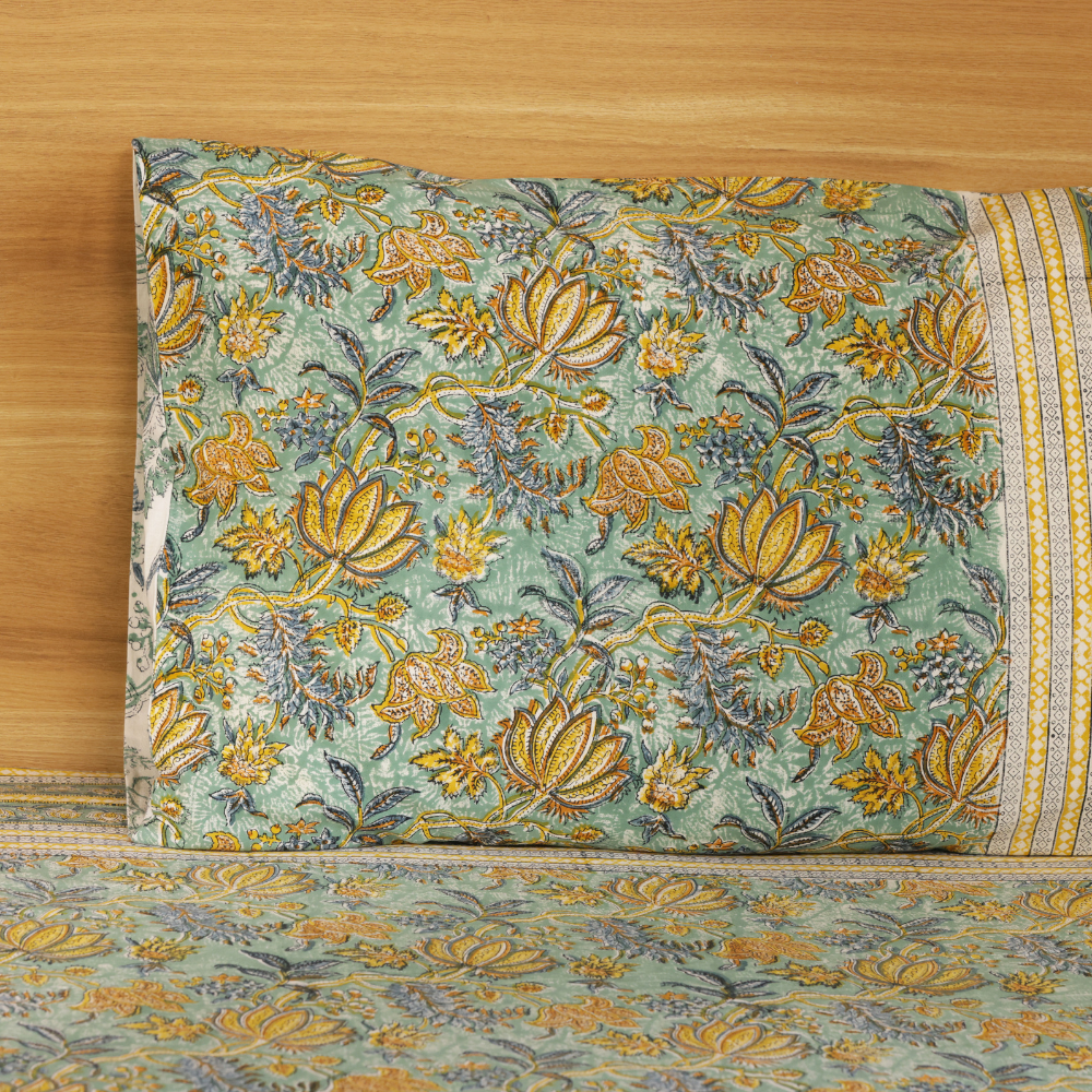 Green Lotus Bedcover