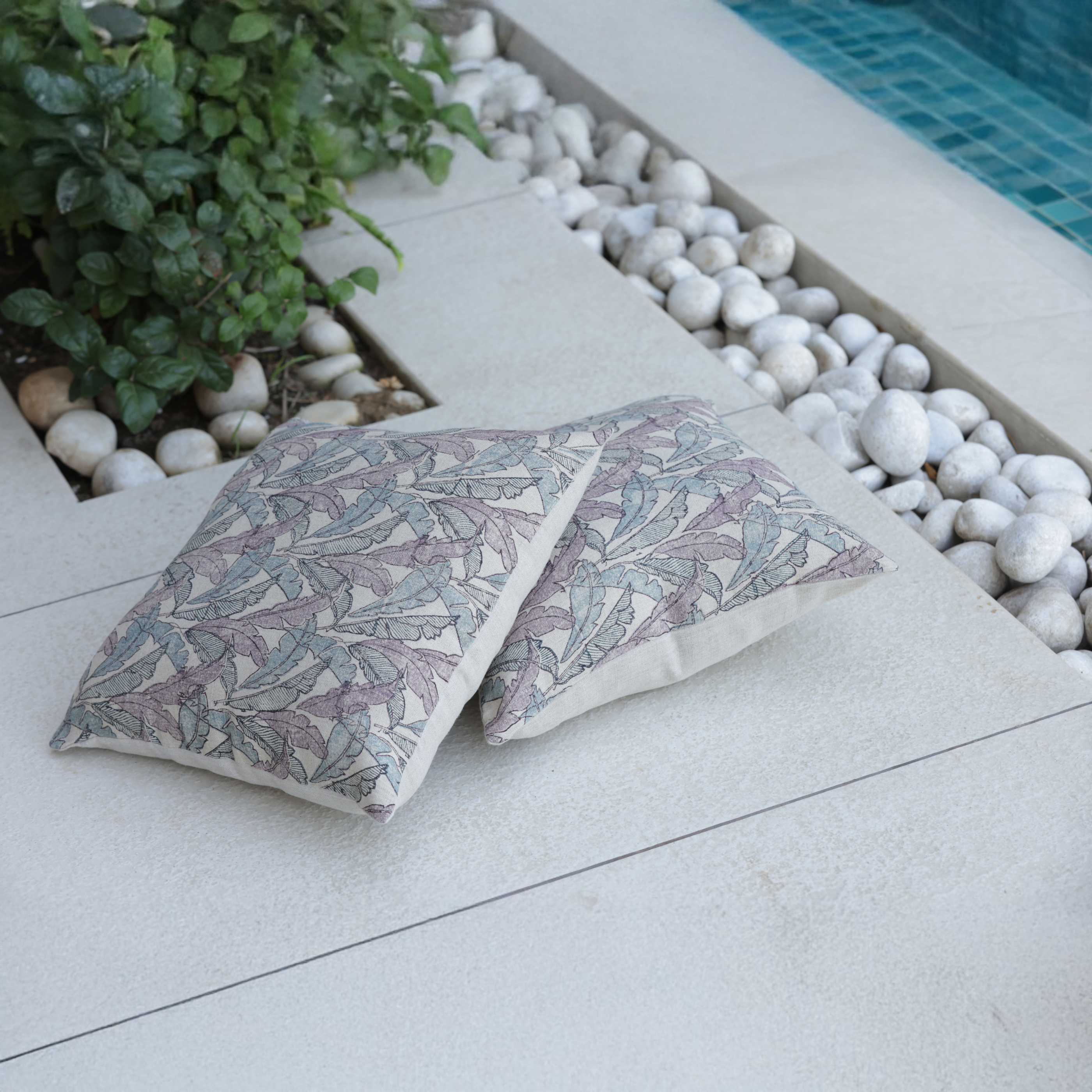 KADLEEKA LINEN CUSHION COVER