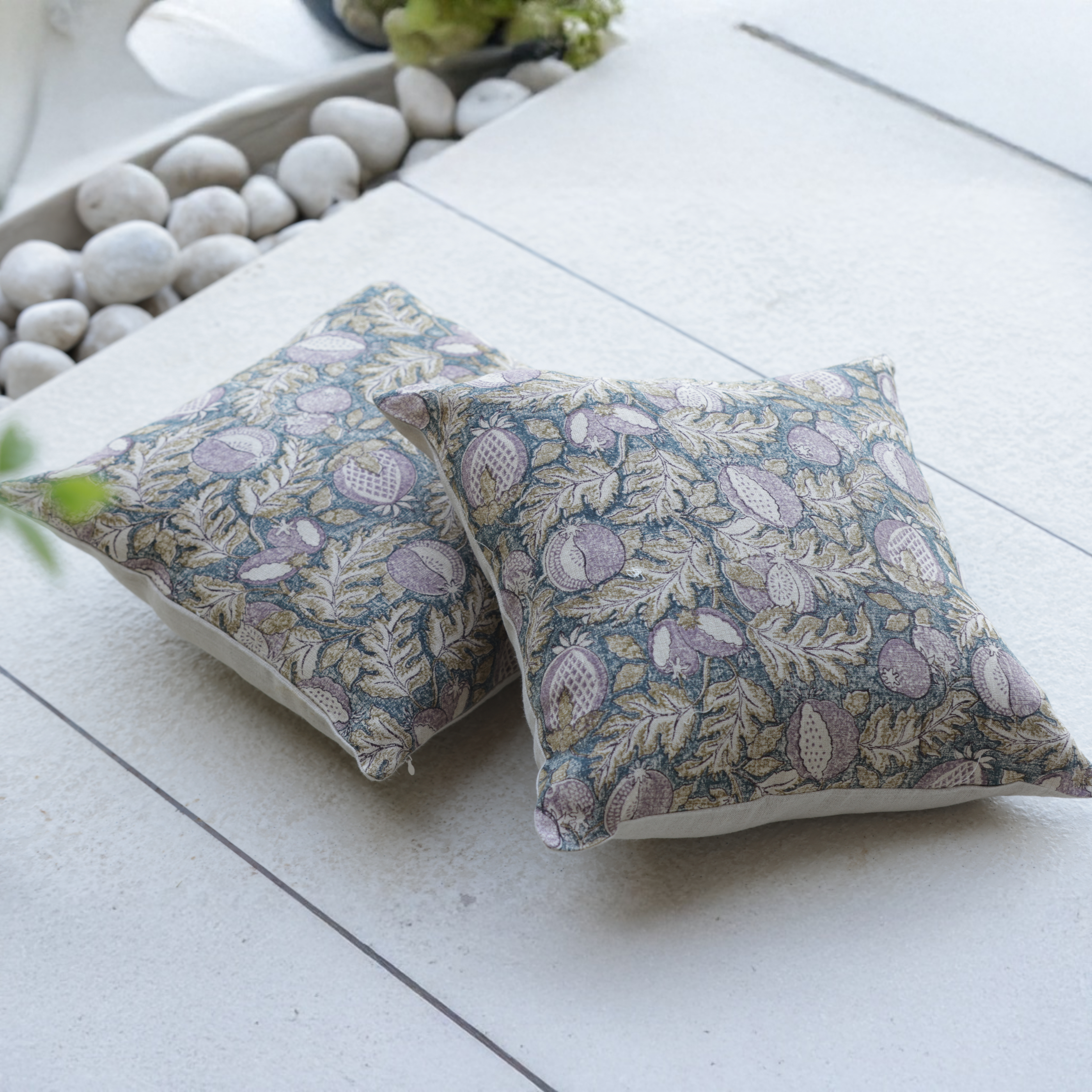 MANZANA LINEN CUSHION COVER