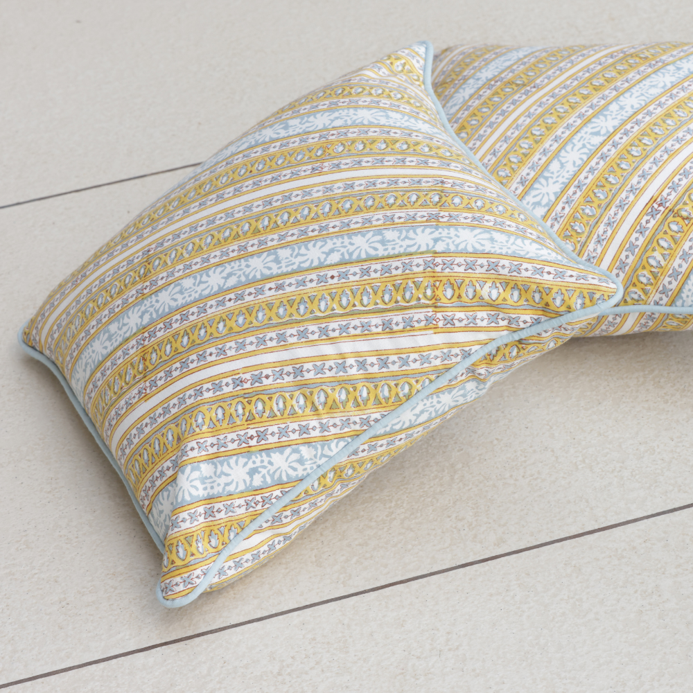 Golden Lattice Cushion Cover