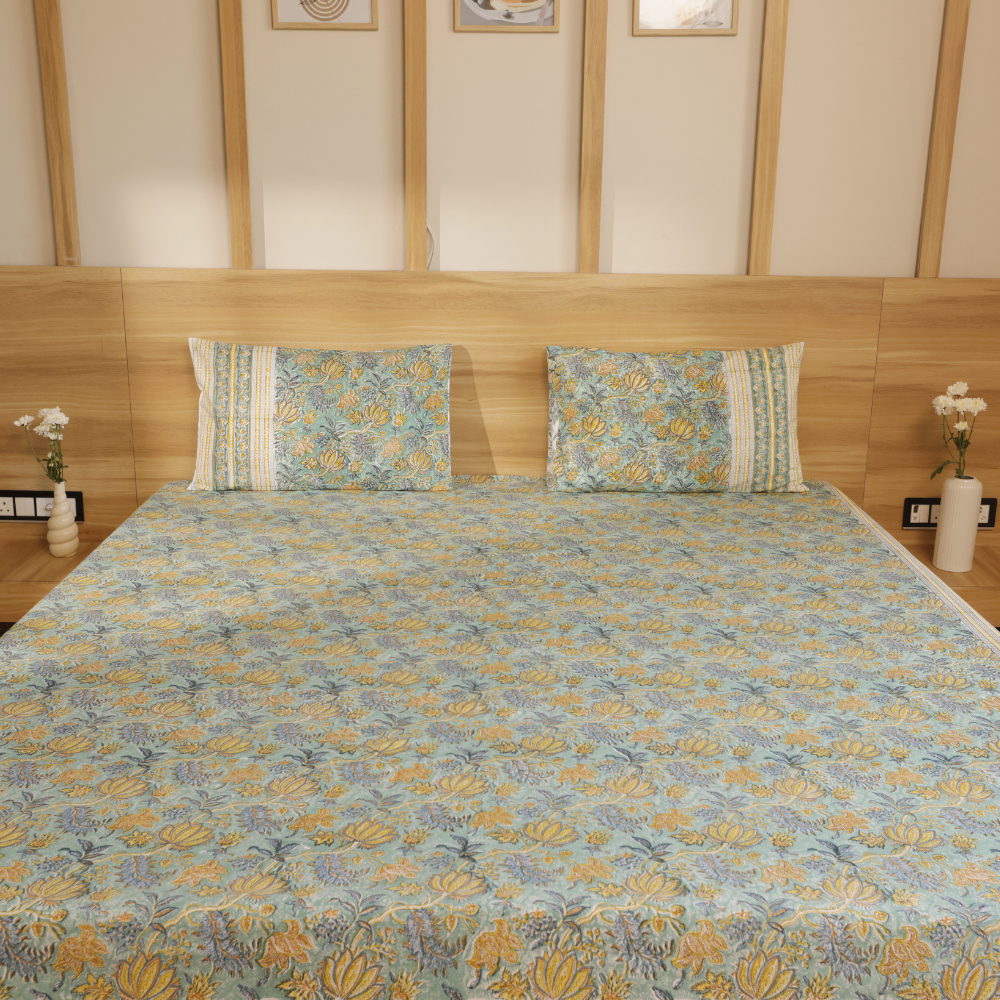 Green Lotus Bedcover