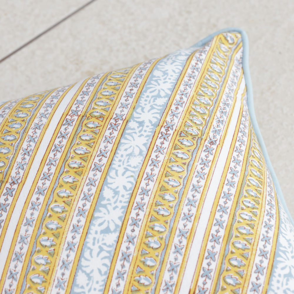 Golden Lattice Cushion Cover