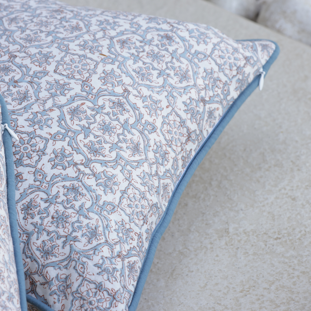 Golden Lattice Cushion Cover