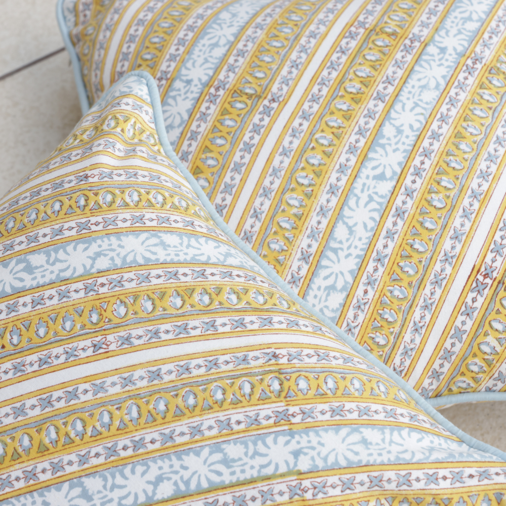 Golden Lattice Cushion Cover