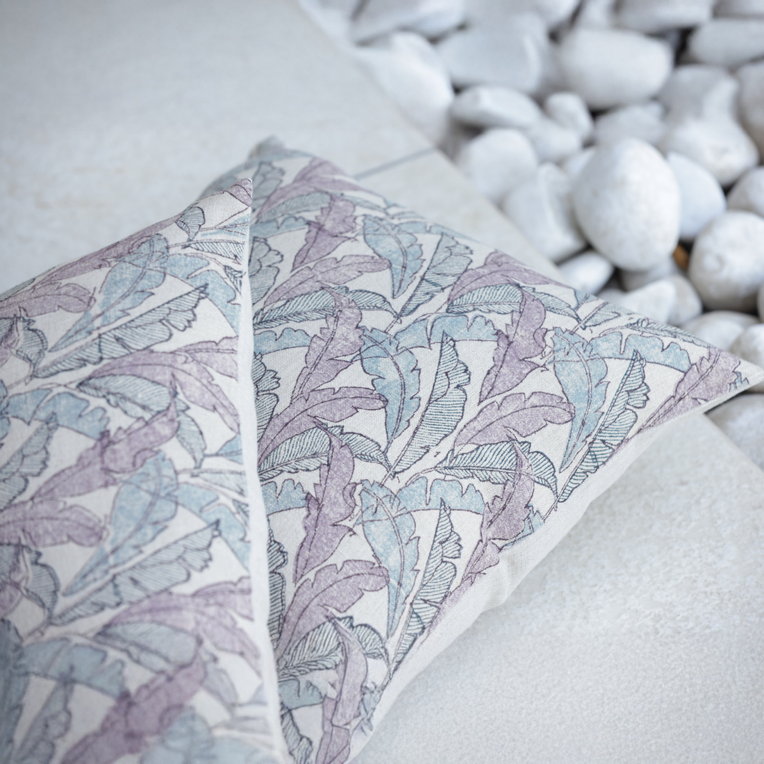 KADLEEKA LINEN CUSHION COVER