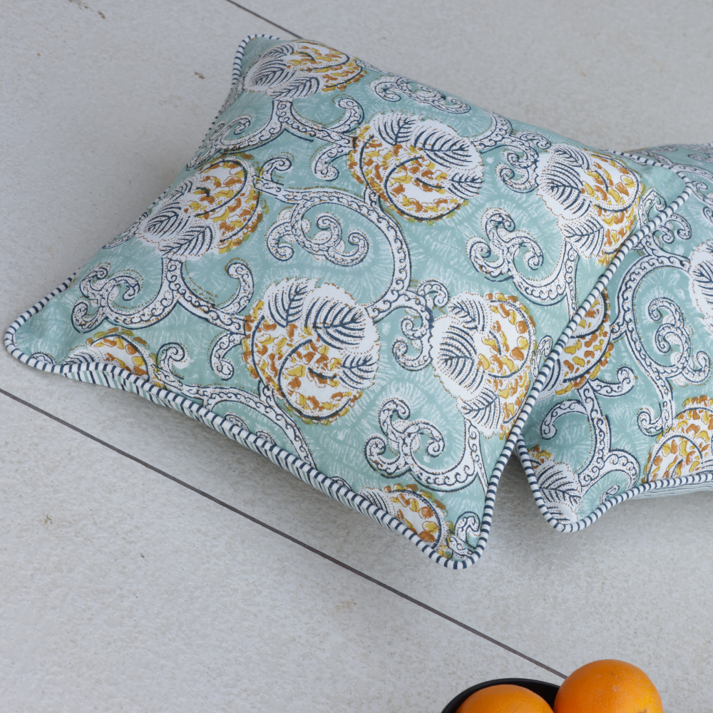 Vintage Breeze Cushion Cover