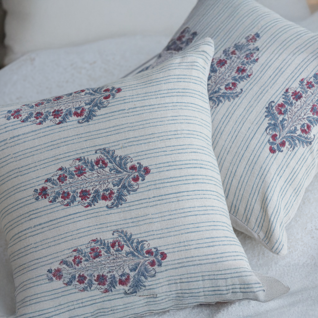 BIG PAISELY LINEN CUSHION COVER