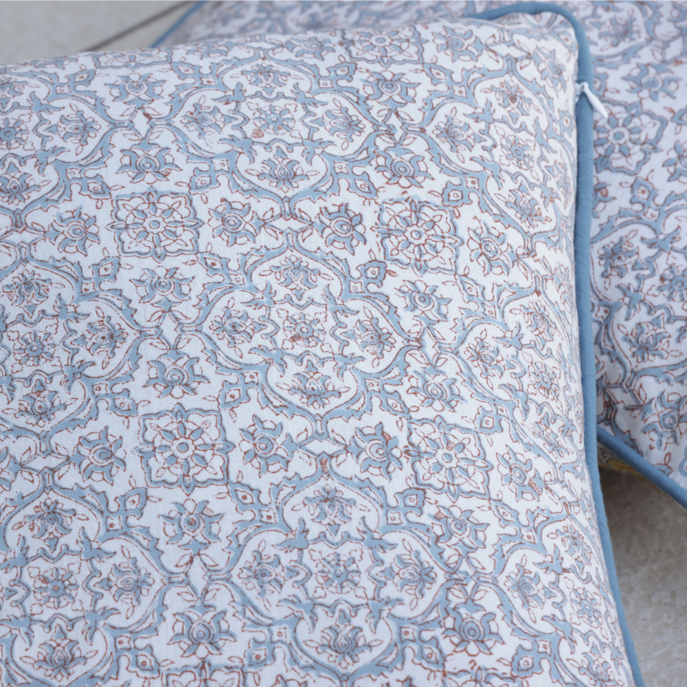 Golden Lattice Cushion Cover