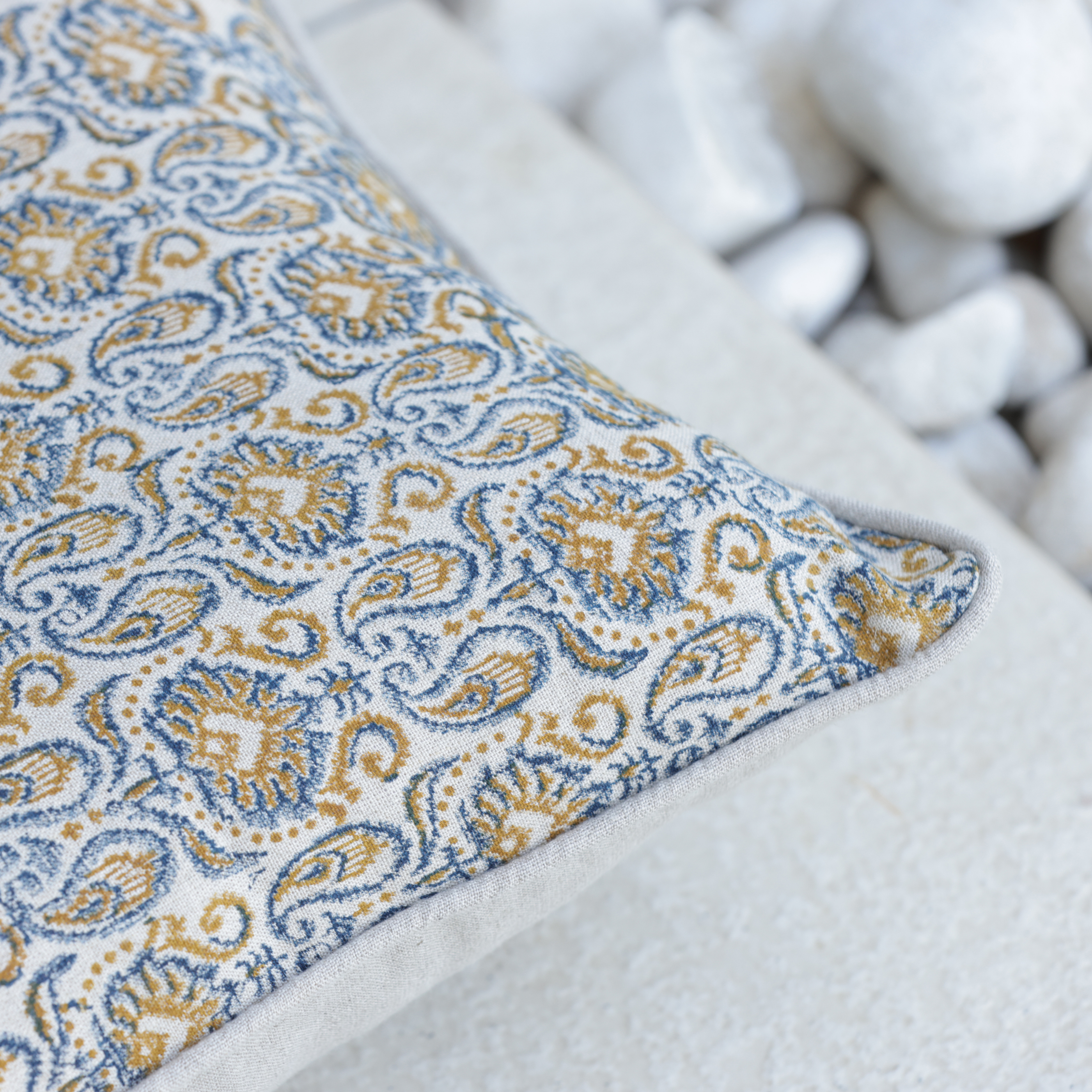 REGAL PAISELY LINEN CUSHION COVER