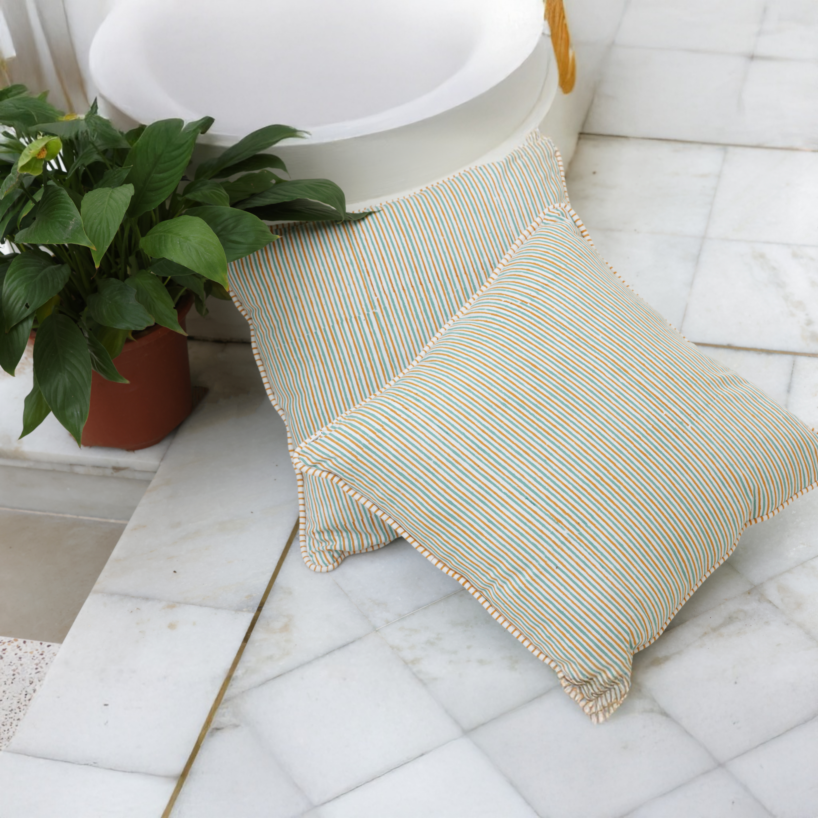 GULMOHAR CUSHION COVER