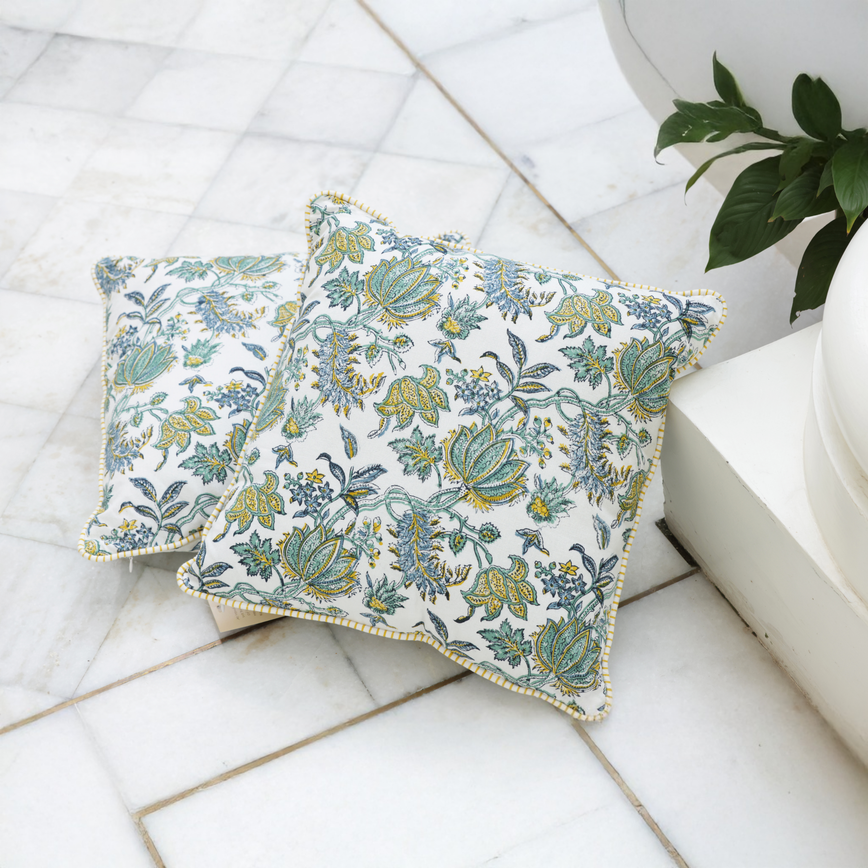 GREEN LOTUS CUSHION