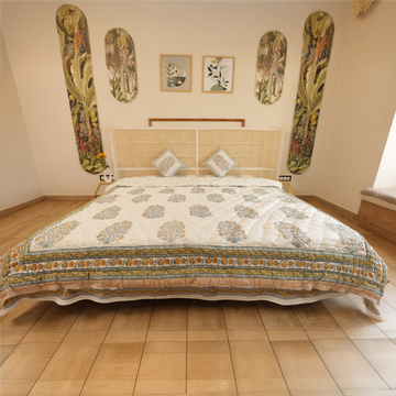 Buta Garden Quilt