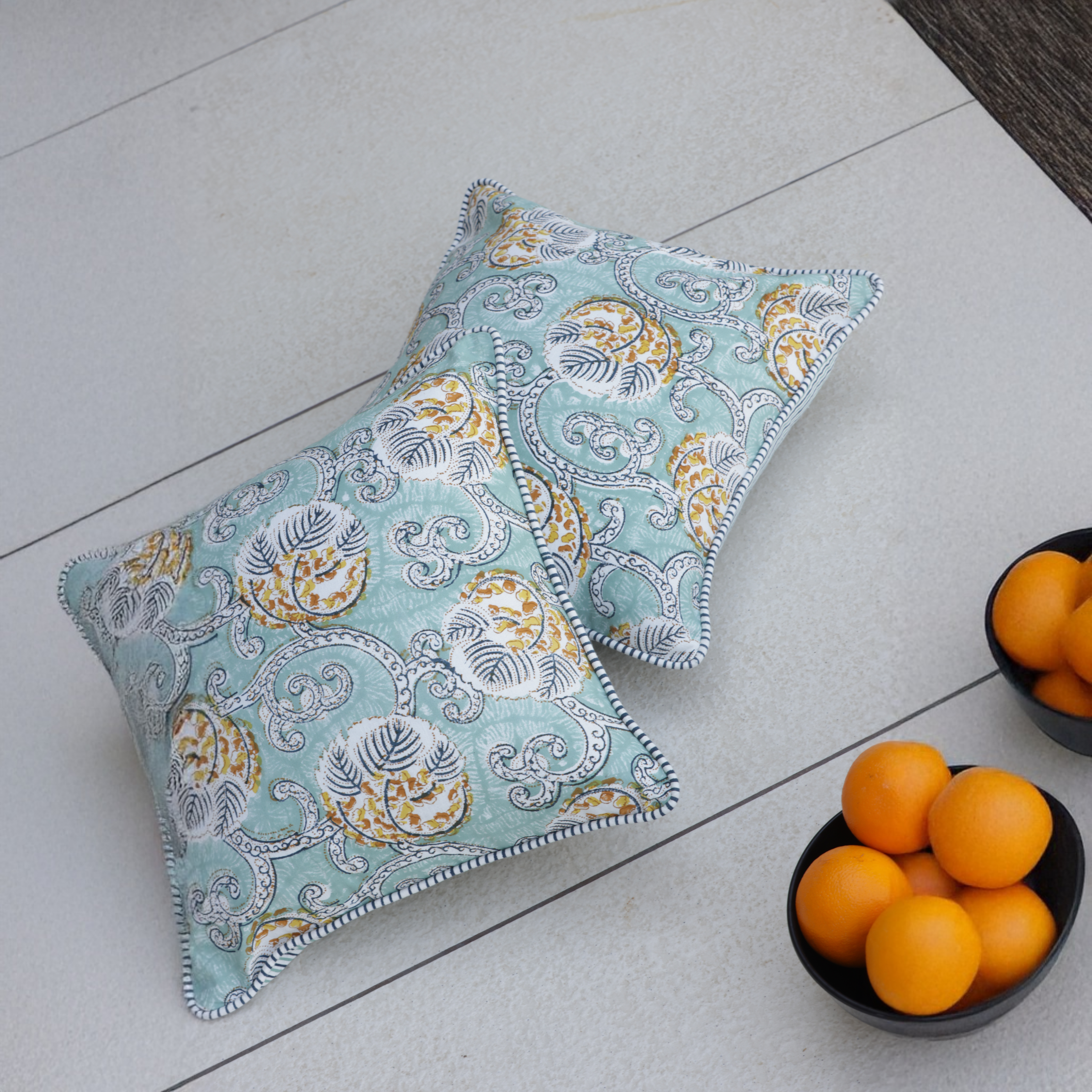 Vintage Breeze Cushion Cover