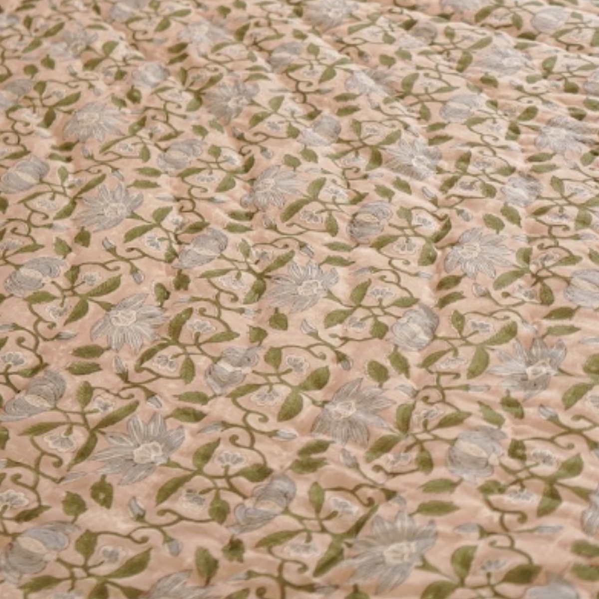 Gulraaz Golden Rose Quilt