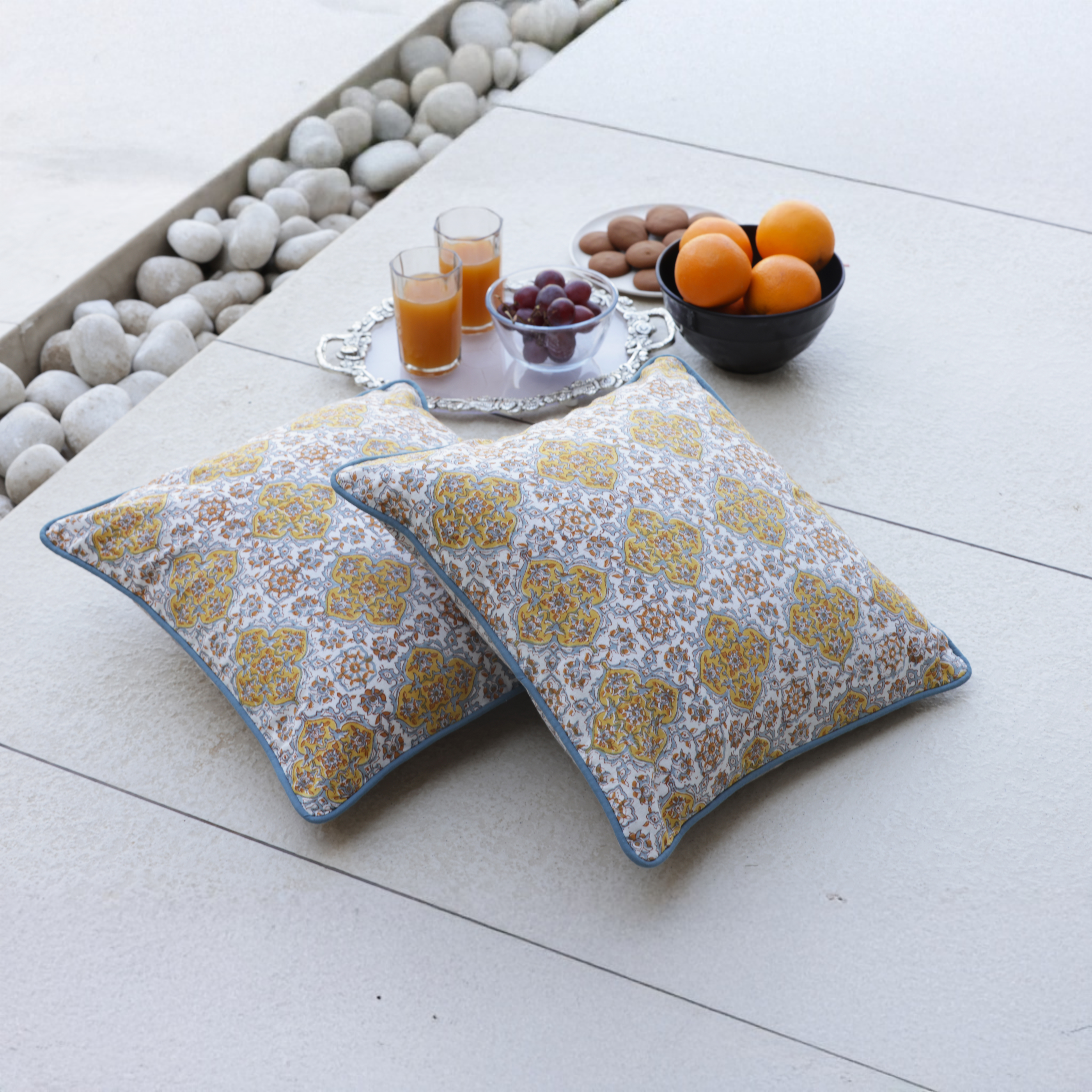 Golden Lattice Cushion Cover