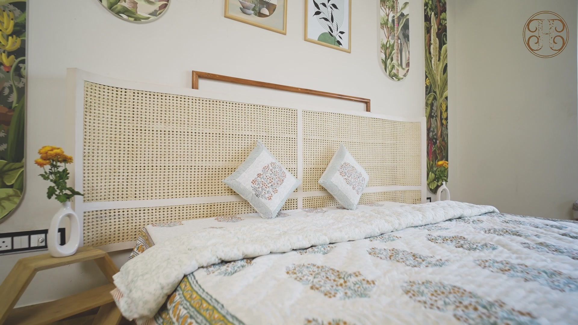 Buta Garden Quilt