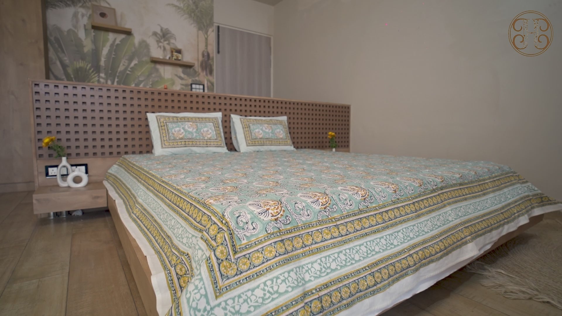 Vintage Breeze Bedcover