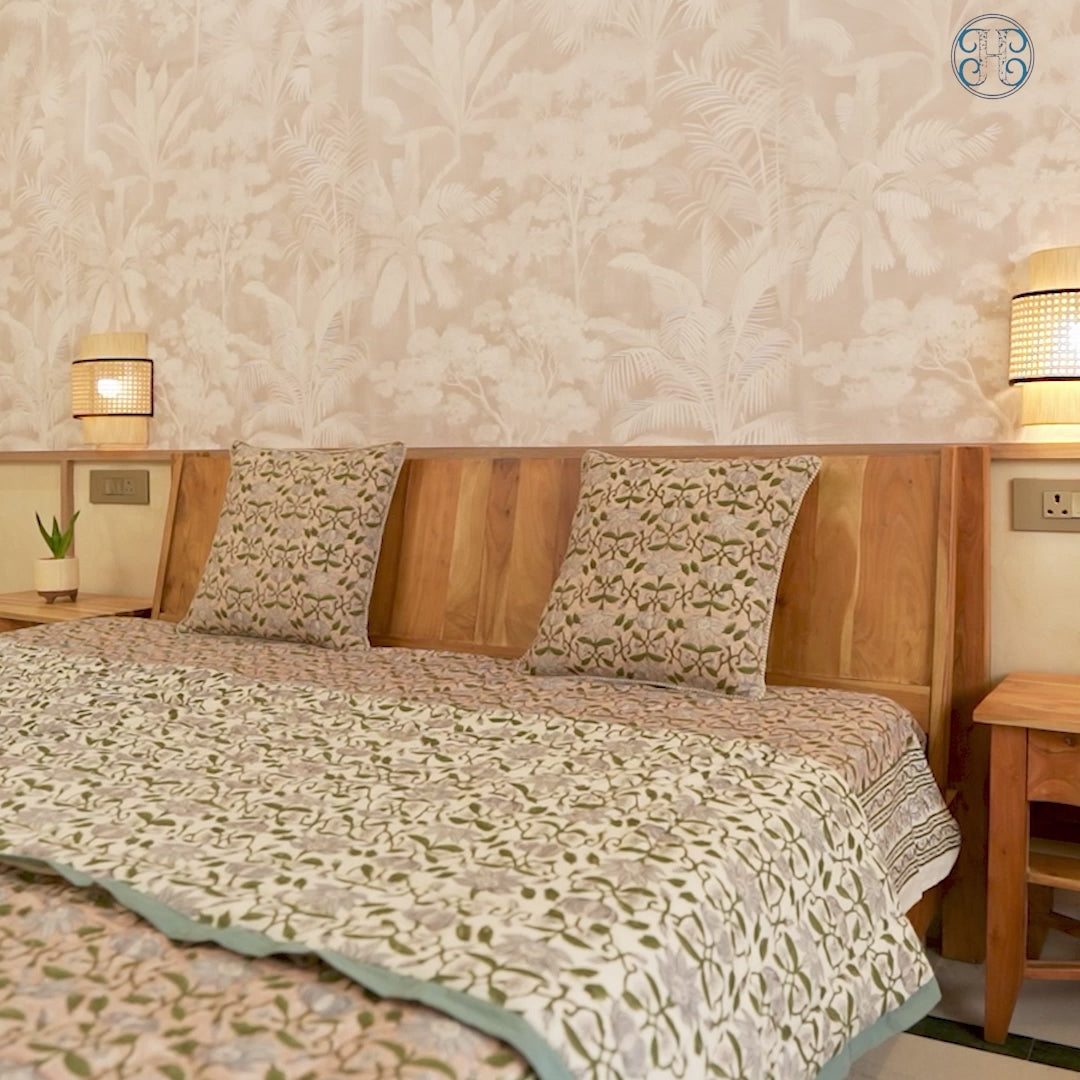 Gulraaz Golden Rose Quilt