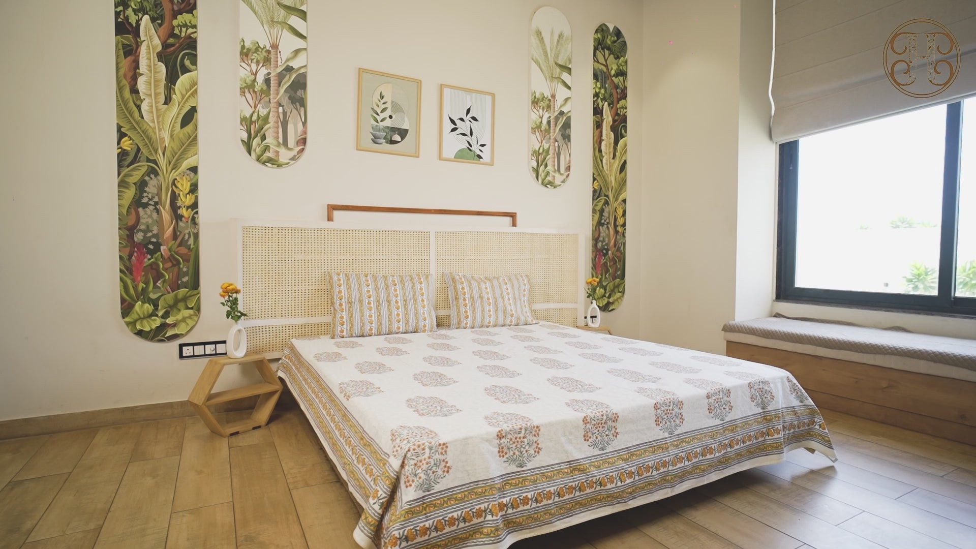 Buta Garden Bedcover